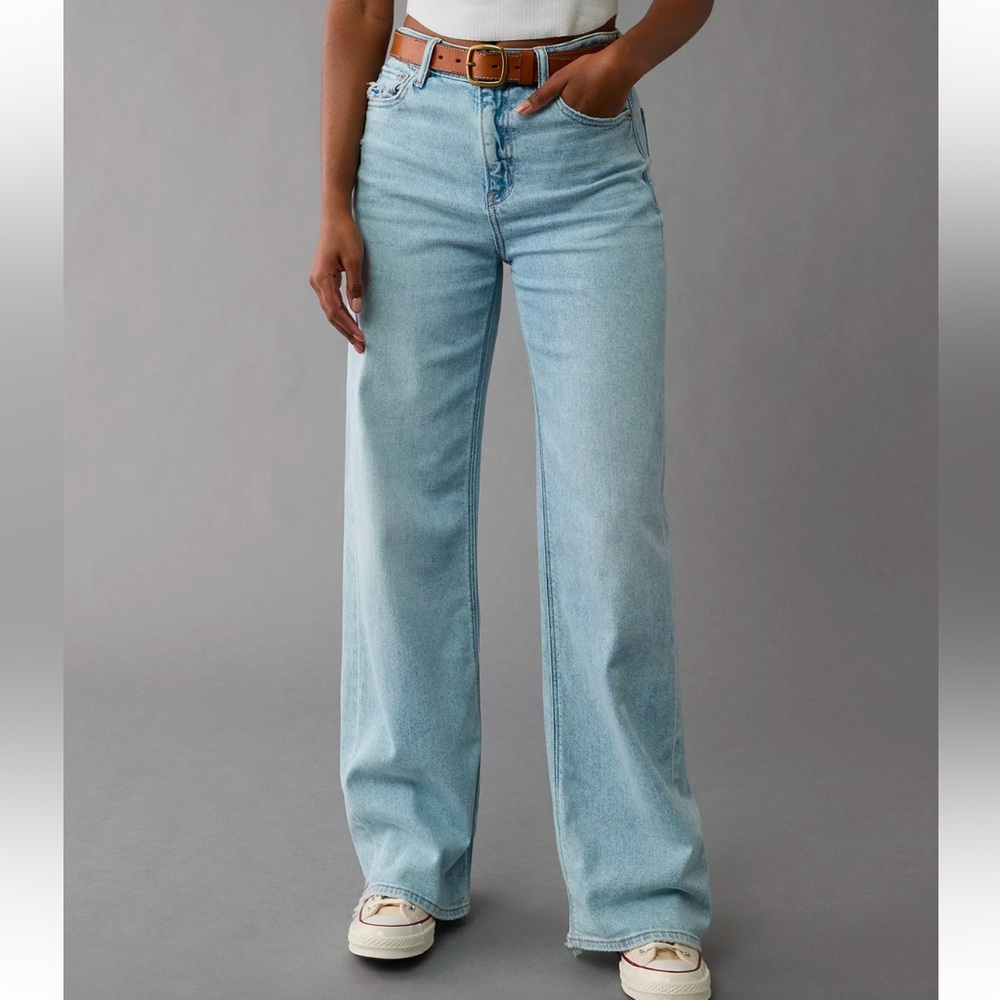 AE Dreamy Drape Stretch Super High-Waisted Baggy Wide-Leg Jean